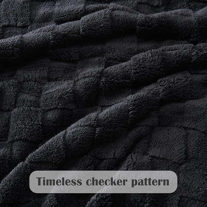 NEWCOSPLAY Super Soft Throw Blanket Black Premium Silky Flannel Fleece 3D Checkered Lightweight Bed Blanket All Season Use (Black Checkered, Throw(50"x70"))