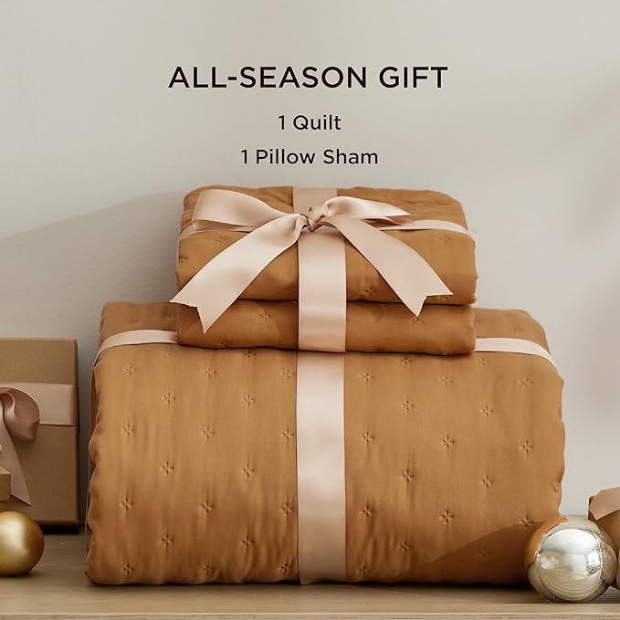 Bedsure Twin Quilt - Ultra Soft Twin XL Quilt Bedding for Dorm Decor, Lightweight All-Season Comforter, Honey Ginger Bedspread Coverlet with Clover Pattern, 68 x 86 Inches | Stitch-Free Quilting, Ultra Soft, Lightweight, Machine Washable, Pet-Friendly