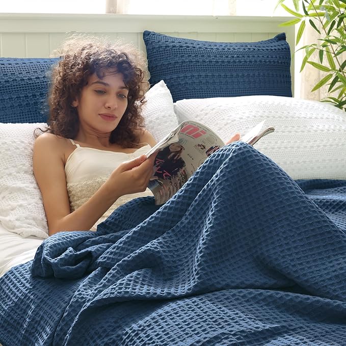 PHF Ultra Soft Waffle Weave Blanket Twin Size 66"x 90"- Washed Lightweight Breathablee Cozy Woven Blanket - Great for Couch Bed Sofa Home Car - Navy Blue