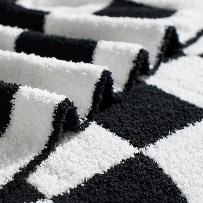 Carriediosa Checkered Throw Blanket 50" X 60", 400GSM Ultra Soft Microfiber Fuzzy Fluffy Reversible Cute Preppy Knitted Blankets Cozy Plush Fall Throws for Couch, Bed, Sofa, Black
