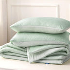 Bedsure Queen Comforter Set - Cooling and Warm Bed Set, Sage Green Reversible Bedding for All Season, 3 Pieces, 1 Queen Size Comforter (88"x88") and 2 Pillow Cases(20"x26")
