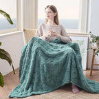 NEWCOSPLAY Super Soft King Blanket Light Teal Premium Silky Flannel Fleece 3D Checkered Lightweight Bed Blanket All Season Use (Light Teal Checkered, King(90"x110"))