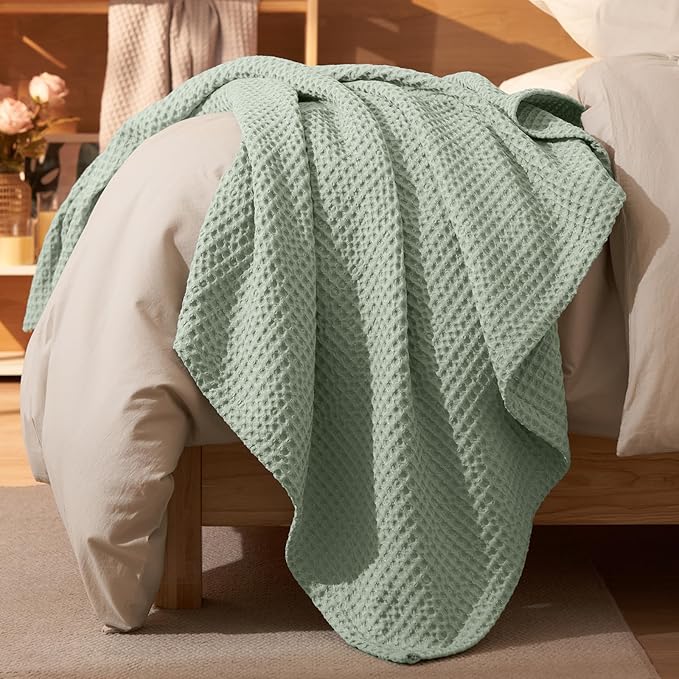 PHF Ultra Soft Waffle Weave Blanket Queen Size 90"x 90"- Washed Lightweight Breathable Cozy Woven Blanket for Bed - Aesthetic Decor for Couch Bedding Sofa Home Car - Sage Green/Mint Green