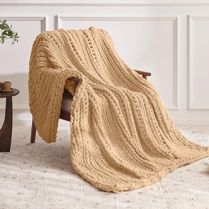 Negwoo Chunky Knit Throw Blanket, 60''*80'' Knitted Throw Chenille Yarn for Bed Couch, Handmade Beige Crochet Big Thick Blanket, Machine Washable Cute Comfy Blanket for Home Decor