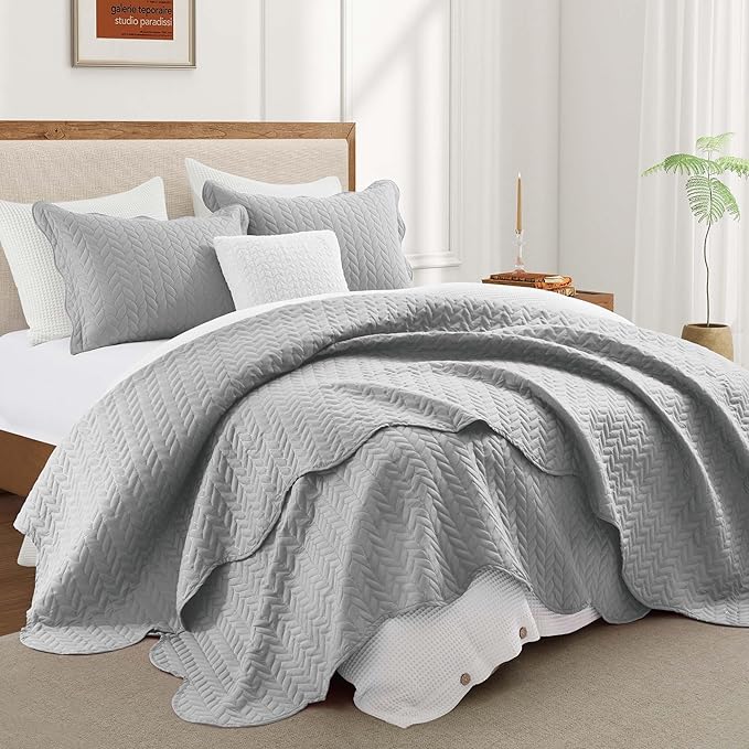 IR Imperial Rooms Twin Quilt Bedding Set Size (68” x 86”) + 1 Pillow Shams (20” x 26” + 2”) - 2 Pcs All Season Lightweight Reversible Microfiber Coverlet Embossed Quilt Bedspread (Silver)