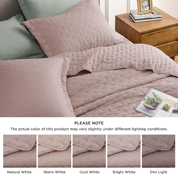 Bedsure Twin Quilt - Ultra Soft Twin XL Quilt Bedding for Dorm Decor, Lightweight All-Season Comforter, Dusty Rose Bedspread Coverlet with Clover Pattern, 68 x 86 Inches | Stitch-Free Quilting, Ultra Soft, Lightweight, Machine Washable, Pet-Friendly