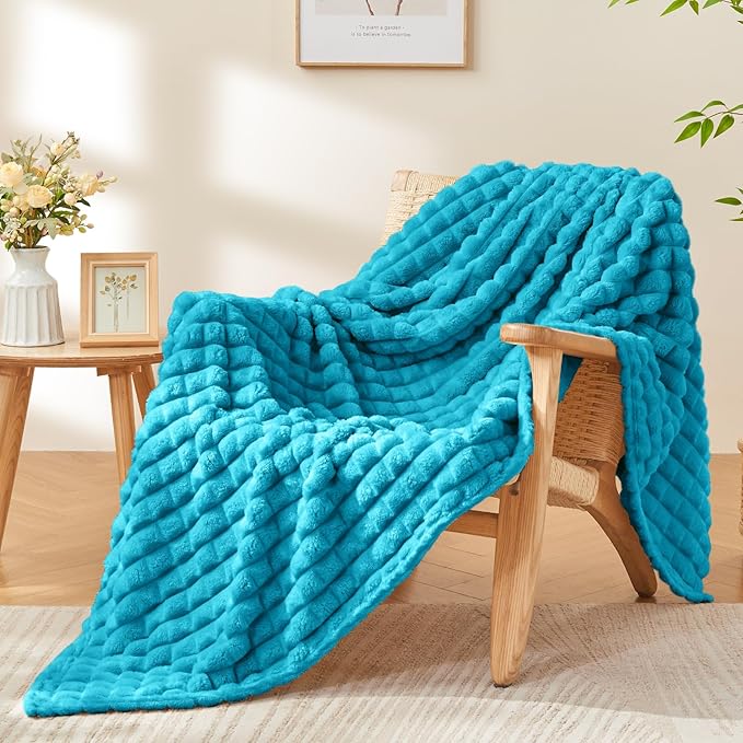 BEDELITE Teal Throw Blanket Twin Size for Bed- Super Soft and Warm 3D Checkered Fluffy Fuzzy Fleece Blanket, Luxurious Plush Cozy Blanket for Room Decor Fall and Winter, 60x80 inches