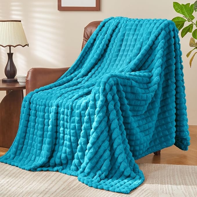 BEDELITE Teal Throw Blanket Twin Size for Bed- Super Soft and Warm 3D Checkered Fluffy Fuzzy Fleece Blanket, Luxurious Plush Cozy Blanket for Room Decor Fall and Winter, 60x80 inches