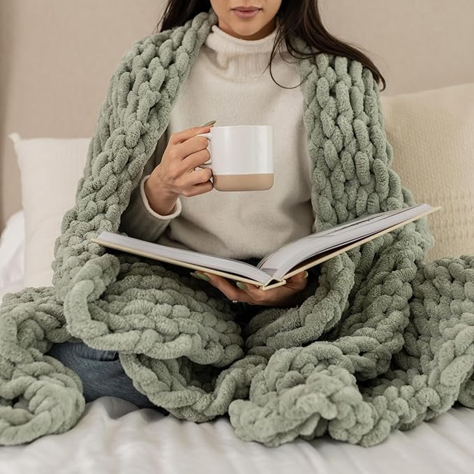 SAMIAH LUXE Sage Green Chunky Knit Blanket Throw 50x60, Chenille Chunky Knit Throw Blanket for Living Room Decor or Boho Decor, Thick Yarn Knitted Blankets for Couch or Bed, Knitted Crochet Blankets