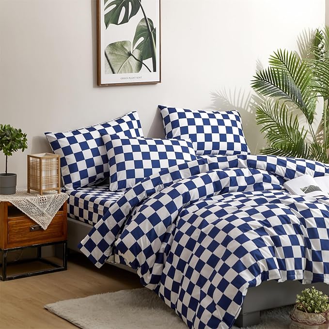 CLOTHKNOW Blue White Plaid Full Size Comforter Set Grid Bedding Comforter Sets Soft Blue Comforter with 2 x Pillow Cases