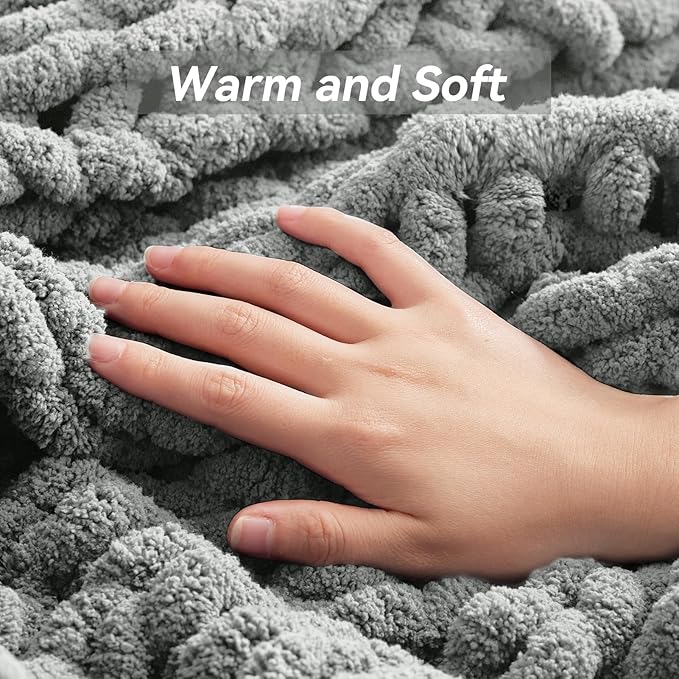 Negwoo Chunky Knit Throw Blanket, 30''*40'' Knitted Throw Chenille Yarn for Bed Couch, Handmade Light Grey Crochet Big Thick Blanket, Machine Washable Cute Comfy Blanket for Home Decor