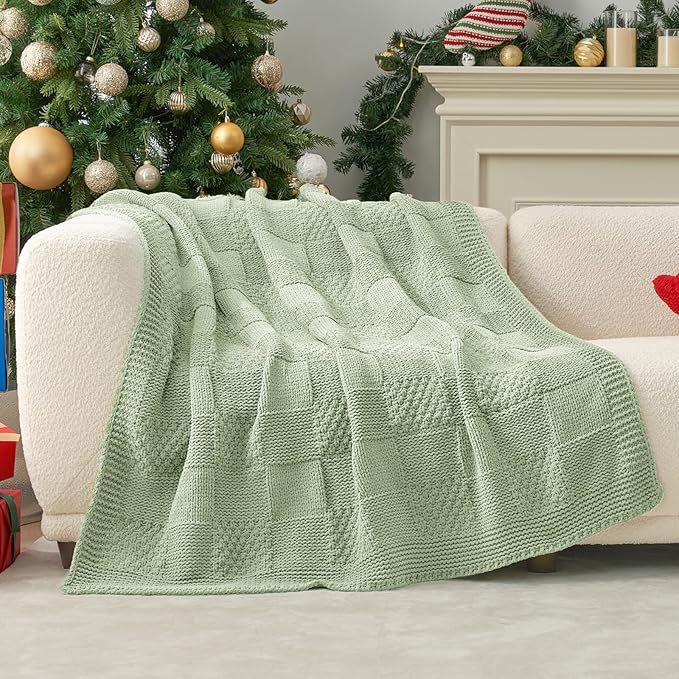 Amélie Home Knit Throw Blanket, Soft Chenille Cozy Breathable Checkered Chunky Decorative Blanket for Couch, Bed & Sofa, French-Inspired Lightweight Warm Gift for Women, Sage Green, 60"x80"