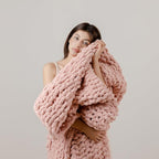 WESHIONGOO Chunky Knit Blanket Throw 51"×63" Knitted Throw Blankets for Couch Bed Fluffy Soft Blanket with Jumbo Chenille Yarn Thick 100% Handmade (Pink)