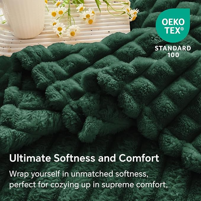 BEDELITE Emerald Green Throw Blanket for Couch and Bed- Super Soft and Warm 3D Checkered Fluffy Fuzzy Fleece Blanket, Luxurious Plush Cozy Blanket for Room Decor Spring, 50x60 inches