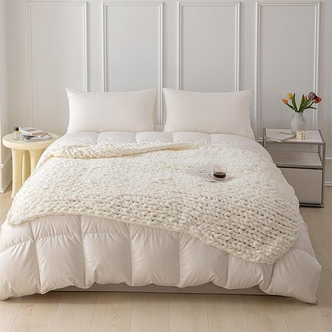 Luxury Chunky Knit Blanket Throw, Handmade Thick Chenille Yarn Throw 40"x40", Cream Cable Knit Crochet Blanket, Decorative Cozy and Soft Crochet Throw Blanket for Couch Home Decor