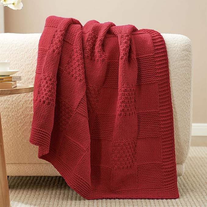 Amélie Home Knit Throw Blanket, Soft Chenille Cozy Breathable Checkered Chunky Decorative Blanket for Couch, Bed & Sofa, French-Inspired Lightweight Warm Gift for Women, Christmas Red, 50"x60"