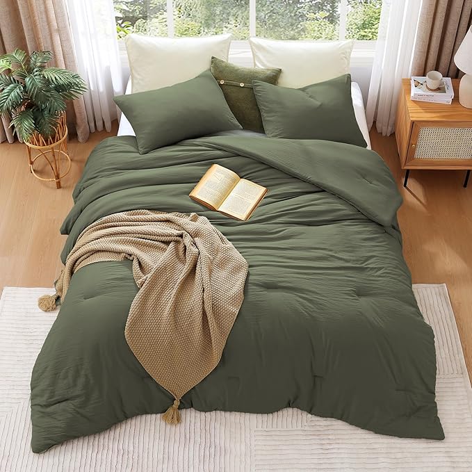 WRENSONGE Super King Comforter Set - 3 Pieces Prewashed Olive Green Comforter Soft Lightweight for All Seasons,Down Alternative Comforters Super King Size with 2 Pillow Shams