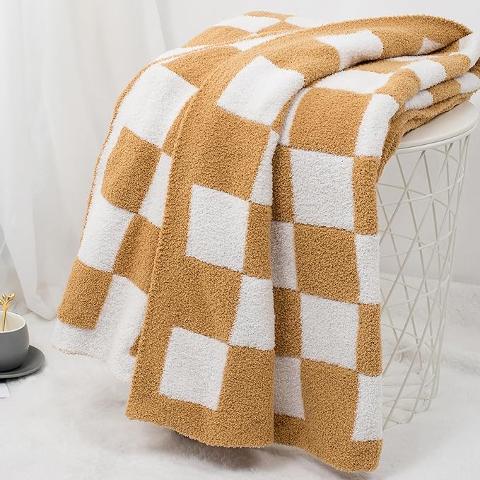 Carriediosa Checkered Throw Blanket 50" X 60", 400GSM Ultra Soft Microfiber Fuzzy Fluffy Reversible Cute Preppy Knitted Blankets Cozy Plush Fall Throws for Couch, Bed, Sofa, Tan Brown