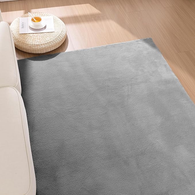 SHACOS Silky Soft Faux Rabbit Fur Area Rug 5'x7' Non Slip Washable Padded Throw Rugs Fluffy Cozy Indoor Modern Carpet for Living Room Bedroom Dining Room Kids Room Dorm Home Decor, Grey