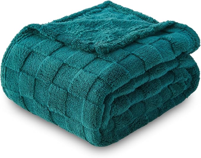 NEWCOSPLAY Super Soft Queen Blanket Dark Teal Premium Silky Flannel Fleece 3D Checkered Lightweight Bed Blanket All Season Use (Dark Teal Checkered, Queen(90"x90"))