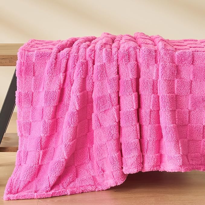 NEWCOSPLAY Super Soft Twin Blanket Hot Pink Premium Silky Flannel Fleece 3D Checkered Lightweight Bed Blanket All Season Use (Hot Pink Checkered, Twin(60"x80"))