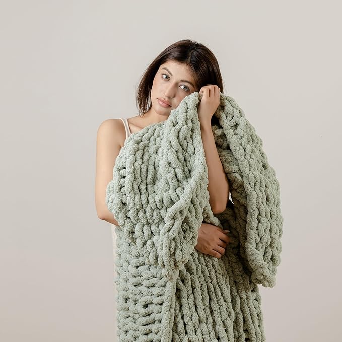 WESHIONGOO Chunky Knit Blanket Throw 51"×63" Knitted Throw Blankets for Couch Bed Fluffy Soft Blanket with Jumbo Chenille Yarn Thick 100% Handmade (Sage Green)