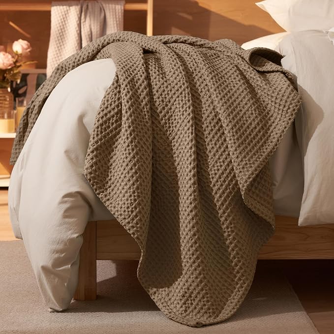 PHF Ultra Soft Waffle Weave Blanket Queen Size 90"x 90"- Washed Lightweight Breathable Cozy Woven Blanket for Bed - Aesthetic Decor for Couch Bedding Sofa Home Car - Mocha