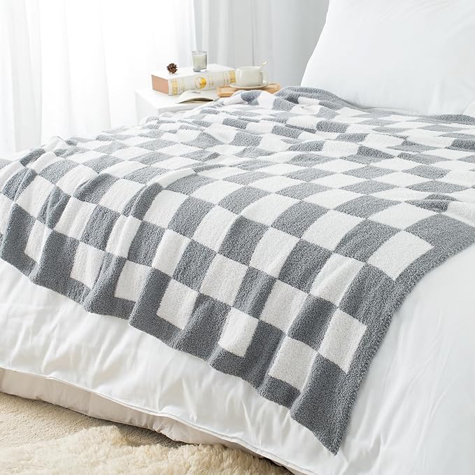 Carriediosa Checkered Throw Blanket 50" X 60", 400GSM Ultra Soft Microfiber Fuzzy Fluffy Reversible Cute Preppy Knitted Blankets Cozy Plush Fall Throws for Couch, Bed, Sofa, Grey