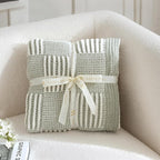 Amélie Home Knit Throw Blanket, Soft Chenille Cozy Breathable Pineapple Chunky Decorative Blanket for Couch, Bed & Sofa, French-Inspired Lightweight Warm Gift for Women, Sage Green, 50"x60"