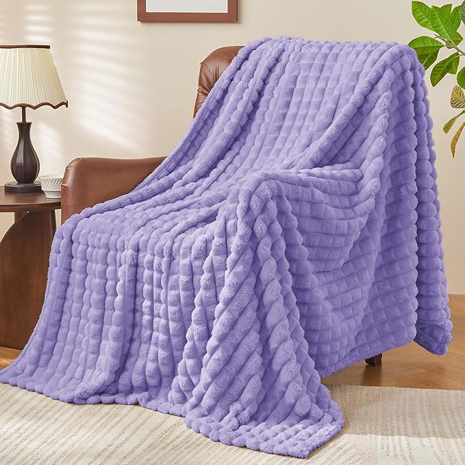 BEDELITE Lavender Throw Blanket Twin Size for Bed- Super Soft and Warm 3D Checkered Fluffy Fuzzy Fleece Blanket, Luxurious Plush Cozy Blanket for Room Decor Fall and Winter, 60x80 inches