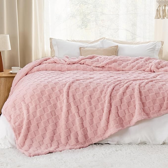 Bedsure GentleSoft Blankets Queen Size for Bed - Super Soft Cozy Blanket for, Large Fuzzy Fleece Throw for Bedroom Decor, Pink, 90x90 Inches
