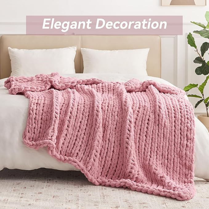 Negwoo Chunky Knit Throw Blanket, 40''*50'' Knitted Throw Chenille Yarn for Bed Couch, Handmade Light Pink Crochet Big Thick Blanket, Machine Washable Cute Comfy Blanket for Home Decor