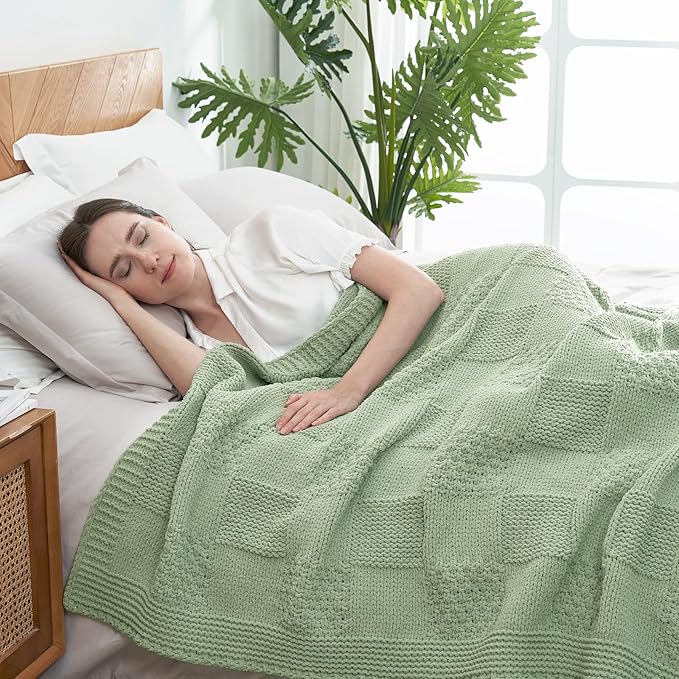 Amélie Home Knit Throw Blanket, Soft Chenille Cozy Breathable Checkered Chunky Decorative Blanket for Couch, Bed & Sofa, French-Inspired Lightweight Warm Gift for Women, Sage Green, 50"x60"