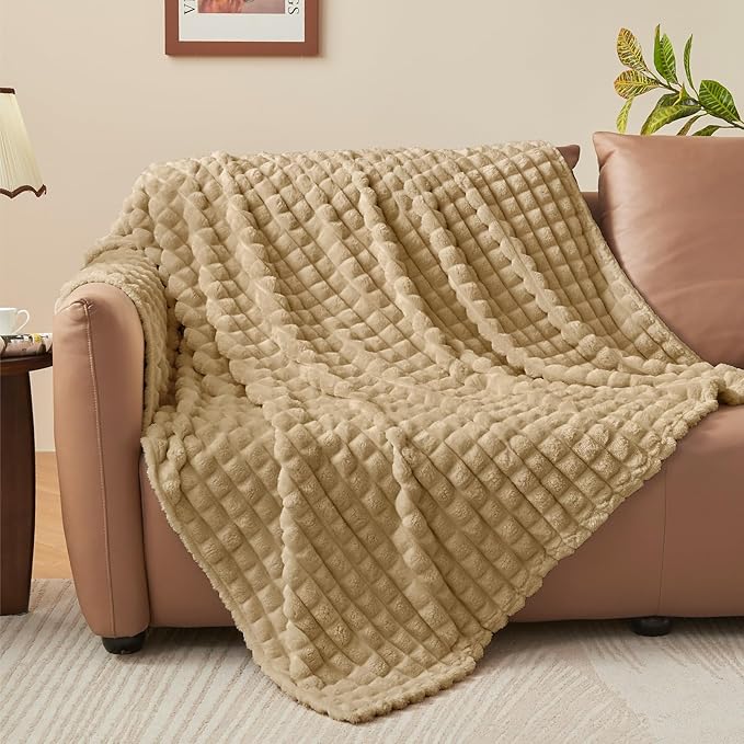 BEDELITE Camel Throw Blanket Twin Size for Bed- Super Soft and Warm 3D Checkered Fluffy Fuzzy Fleece Blanket, Luxurious Plush Cozy Blanket for Room Decor Fall and Winter, 60x80 inches