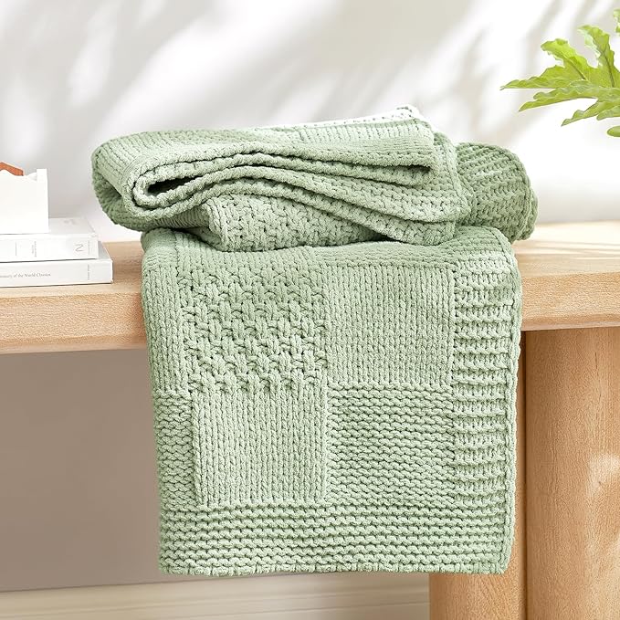 Amélie Home Knit Throw Blanket, Soft Chenille Cozy Breathable Checkered Chunky Decorative Blanket for Couch, Bed & Sofa, French-Inspired Lightweight Warm Gift for Women, Sage Green, 50"x60"