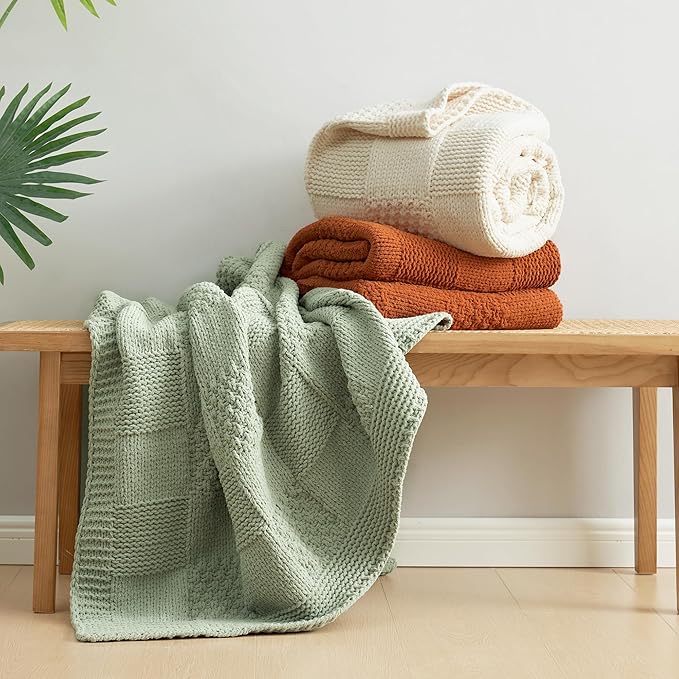 Amélie Home Knit Throw Blanket, Soft Chenille Cozy Breathable Checkered Chunky Decorative Blanket for Couch, Bed & Sofa, French-Inspired Lightweight Warm Gift for Women, Ivory, 50"x60"
