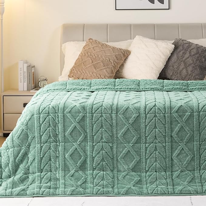 Cottonblue Jacquard Weighted Blanket 20 lbs for Adults Queen Size, Ultra Soft Sherpa Fleece Blanket for Relax and Sleep, Cozy Comfort Heavy Bed Blankets with Glass Beads, 60x80 Inches, Sage Green