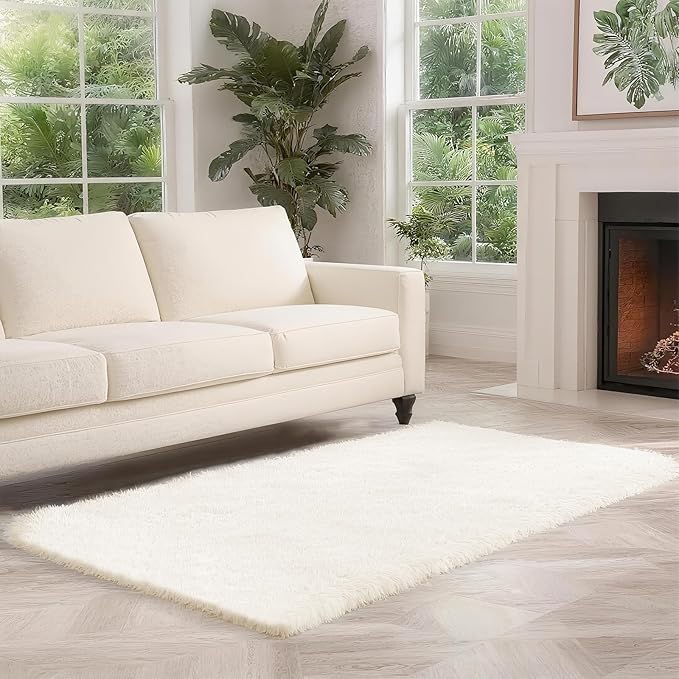 Shag Cream Rug Small 3x5 Area Rugs for Bedroom Bedside Dorm Living Room, Non-Slip Ultra Soft Fluffy Rugs for Kids Room, Girls Room, Study, Office, Playroom, Easy to Clean, Small Carpet Décor