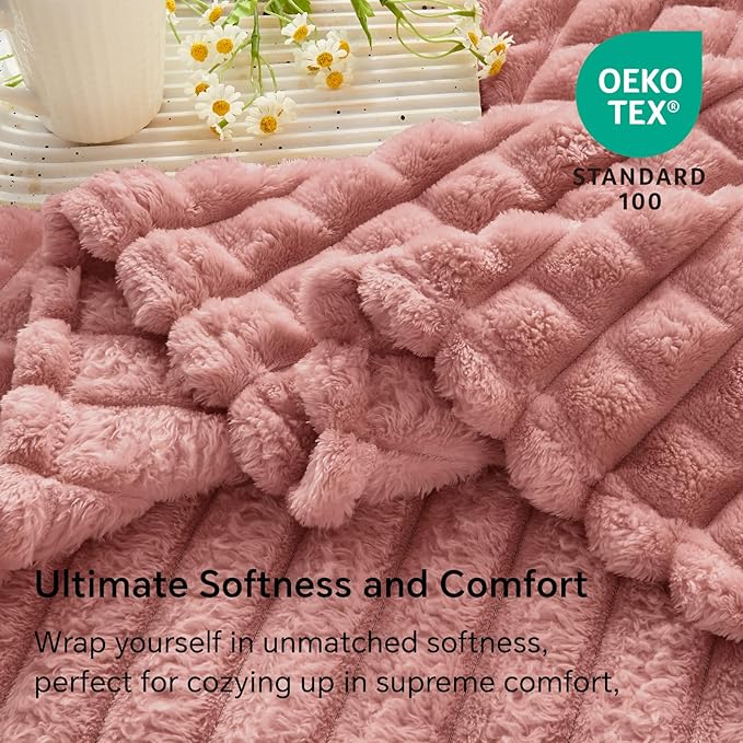 BEDELITE Dusty Pink Throw Blanket for Couch and Bed- Super Soft and Warm 3D Checkered Fluffy Fuzzy Fleece Blanket, Luxurious Plush Cozy Blanket for Room Decor Fall and Winter, 50x60 inches
