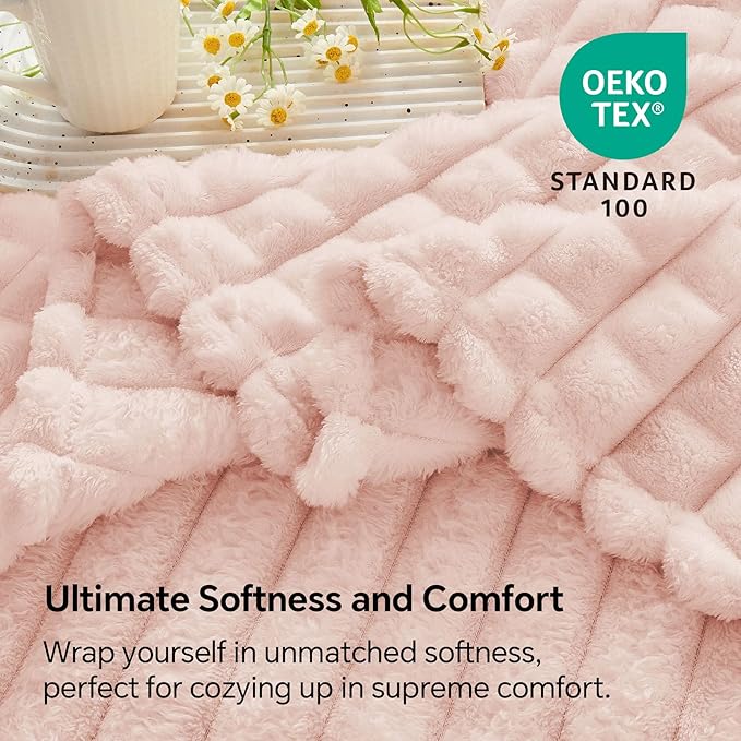 BEDELITE Pink Throw Blanket for Couch and Bed- Super Soft and Warm 3D Checkered Fluffy Fuzzy Fleece Blanket, Luxurious Plush Cozy Blanket for Room Decor Fall and Winter, 50x70 inches