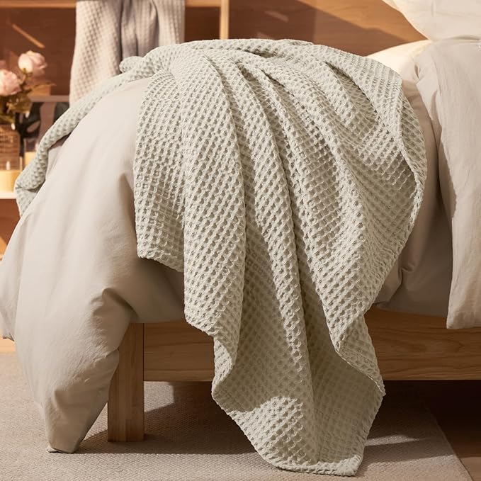 PHF Ultra Soft Waffle Weave Blanket Twin Size 66"x 90"- Washed Lightweight Breathable Cozy Woven Blanket for Bed - Aesthetic Decor for Couch Bedding Sofa Home Car - Light Khaki/Linen