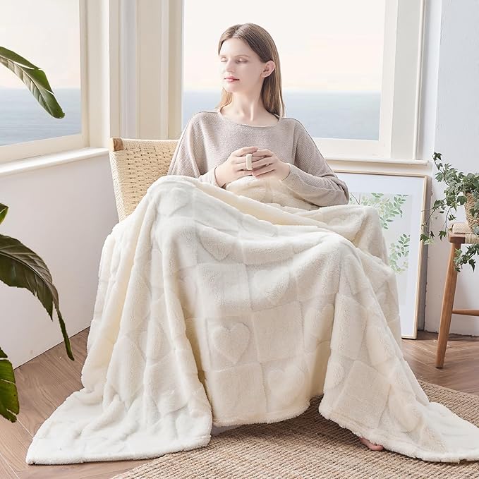 NEWCOSPLAY Super Soft King Blanket Ivory Love Premium Silky Flannel Fleece 3D Heart Checkered Lightweight Bed Blanket All Season Use (Ivory Love, King(90"x110"))