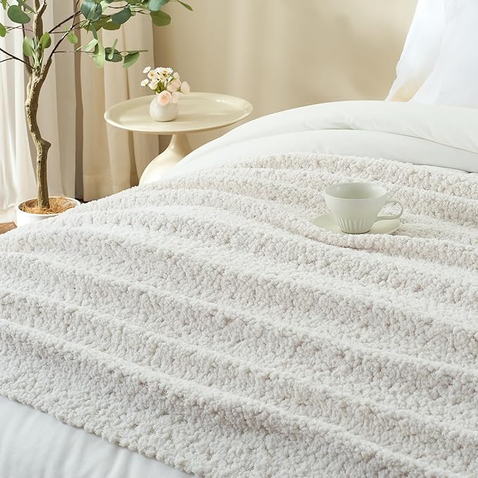 Throw Blanket for Couch, White Luxury Knitted Throws 50"x60", Textured Blankets with Handmade Fringe Tassels for Bed Sofa Decorative, Chunky Soft Farmhouse Boho Home Decor