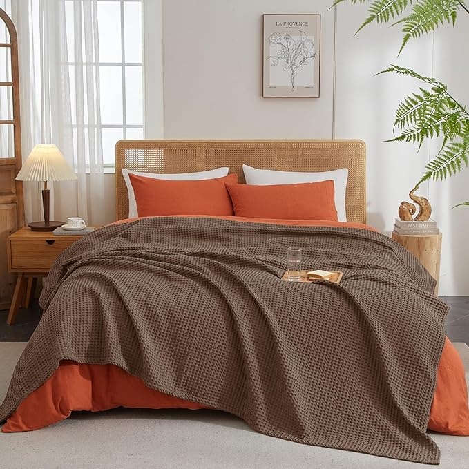 PHF Ultra Soft Waffle Weave Blanket Twin Size 66"x 90"- Washed Lightweight Breathable Cozy Woven Blanket for Bed - Aesthetic Decor for Couch Bedding Sofa Home Car - Chocolate