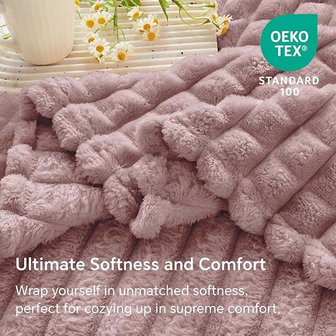 BEDELITE Berry Purple Throw Blanket for Couch and Bed- Super Soft and Warm 3D Checkered Fluffy Fuzzy Fleece Blanket, Luxurious Plush Cozy Blanket for Room Decor Spring, 50x60 inches