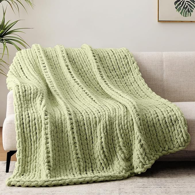 Negwoo Chunky Knit Throw Blanket, 30''*40'' Knitted Throw Chenille Yarn for Bed Couch, Handmade Light Green Crochet Big Thick Blanket, Machine Washable Cute Comfy Blanket for Home Decor