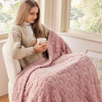 NEWCOSPLAY Super Soft King Blanket Pink Premium Silky Flannel Fleece 3D Heart Checkered Lightweight Bed Blanket All Season Use (Pink Heart, King(90"x110"))