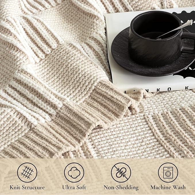 Amélie Home Knit Throw Blanket, Soft Chenille Cozy Breathable Pineapple Chunky Decorative Blanket for Couch, Bed & Sofa, French-Inspired Lightweight Warm Gift for Women, Beige, 50"x60"