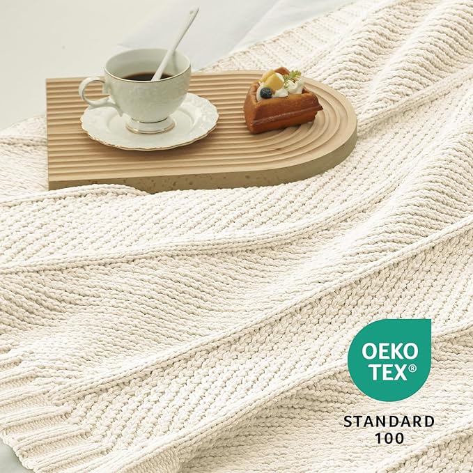 Amélie Home Knit Throw Blanket, Soft Chenille Cozy Breathable Chevron Chunky Decorative Blanket for Couch, Bed & Sofa, French-Inspired Lightweight Warm Gift for Women, Ivory, 60"x80"