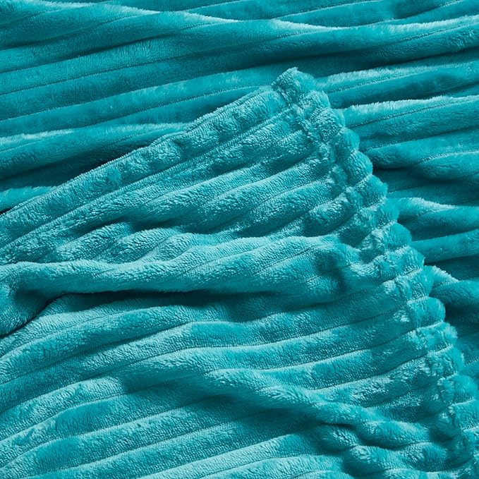 Nestl Blanket Twin Size for Bed - Cozy Warm Fuzzy Blankets for Women, Plush Small Fleece Throws for Girls - Teal Blue, 66 x 90 Inches